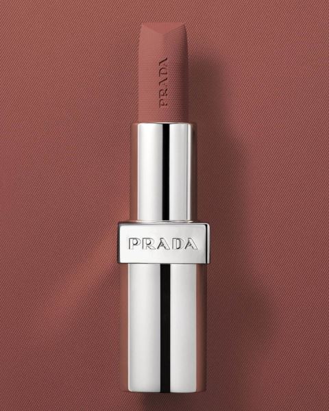 Новинки для губ от Prada Beauty, Bobbi Brown, Hermès и Celine